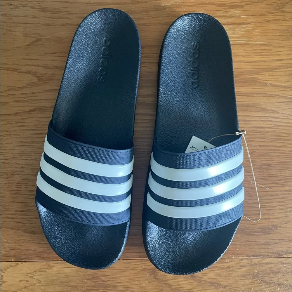 adidas Adilette Men’s Striped Slides Size 12 Three Stripes Casual Resortwear NEW